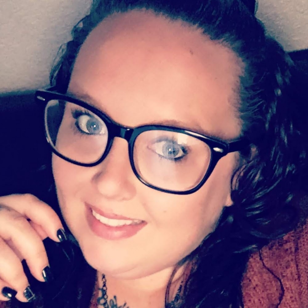 Meet your Posher, Chelena